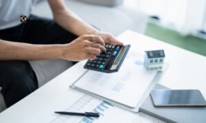 Read more about the article Lakshmi Mittal Leaves the UK Ahead of New Wealth Taxes